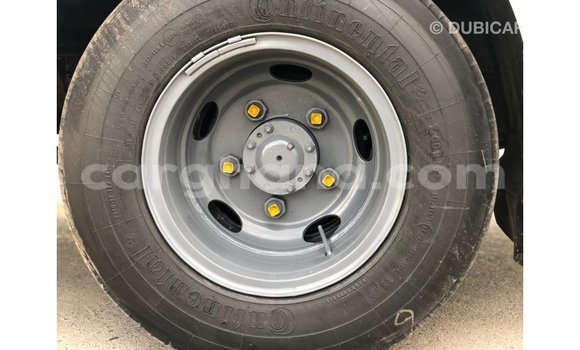 Ra Imported Toyota Coaster funfun Ọkọ̀ in Import - Dubai ni Ashanti Ra Imported Toyota Coaster funfun Ọkọ̀ in Import - Dubai ni Ashanti