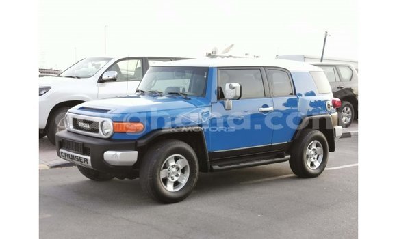 Ra Imported Toyota FJ Cruiser Blue Ọkọ̀ in Import - Dubai ni Ashanti Ra Imported Toyota FJ Cruiser Blue Ọkọ̀ in Import - Dubai ni Ashanti
