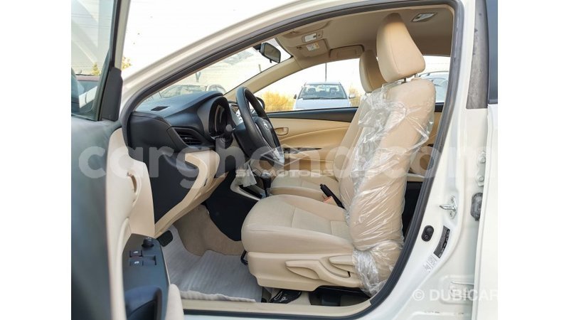 Big with watermark toyota yaris ashanti import dubai 32335