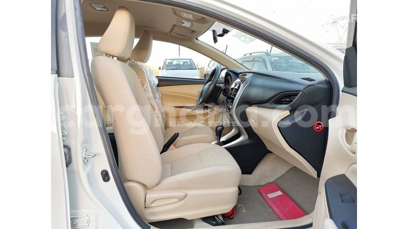 Big with watermark toyota yaris ashanti import dubai 32335