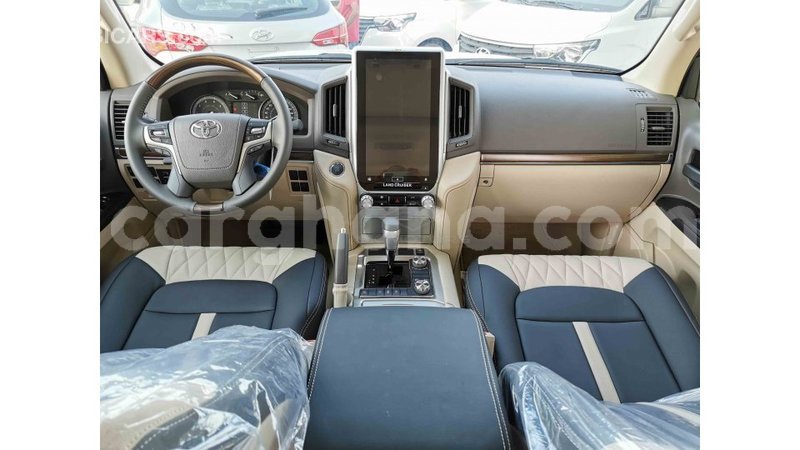 Big with watermark toyota land cruiser ashanti import dubai 32343