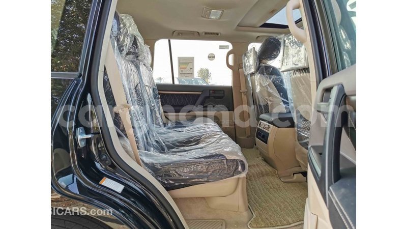 Big with watermark toyota land cruiser ashanti import dubai 32343