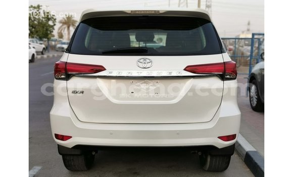 Ra Imported Toyota Fortuner funfun Ọkọ̀ in Import - Dubai ni Ashanti Ra Imported Toyota Fortuner funfun Ọkọ̀ in Import - Dubai ni Ashanti