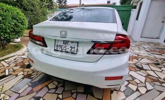Buy Used Honda Civic White Car in Accra in Greater Accra Buy Used Honda Civic White Car in Accra in Greater Accra