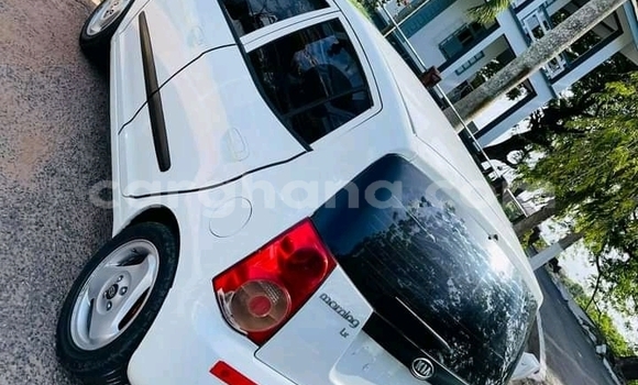 Sayi Na hannu Kia Morning White Mota in Accra a Greater Accra