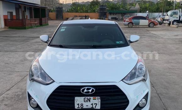Buy Used Hyundai Veloster White Car in Accra in Greater Accra Buy Used Hyundai Veloster White Car in Accra in Greater Accra