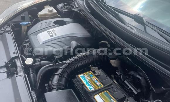 Buy Used Hyundai Veloster White Car in Accra in Greater Accra Buy Used Hyundai Veloster White Car in Accra in Greater Accra