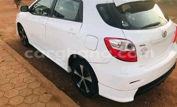 Buy Used Toyota Matrix White Car in Accra in Greater Accra Buy Used Toyota Matrix White Car in Accra in Greater Accra