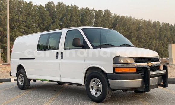 Sayi Imported Chevrolet Express White Mota in Import - Dubai a Ashanti Sayi Imported Chevrolet Express White Mota in Import - Dubai a Ashanti