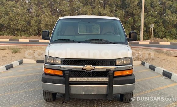 Sayi Imported Chevrolet Express White Mota in Import - Dubai a Ashanti Sayi Imported Chevrolet Express White Mota in Import - Dubai a Ashanti