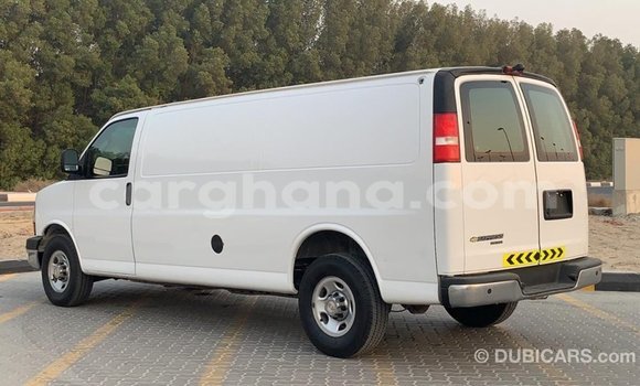 Sayi Imported Chevrolet Express White Mota in Import - Dubai a Ashanti Sayi Imported Chevrolet Express White Mota in Import - Dubai a Ashanti