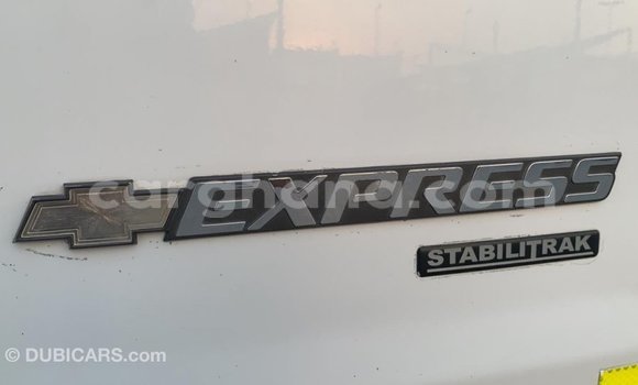 Sayi Imported Chevrolet Express White Mota in Import - Dubai a Ashanti Sayi Imported Chevrolet Express White Mota in Import - Dubai a Ashanti