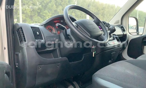 Ra Imported Peugeot 201 funfun Ọkọ̀ in Import - Dubai ni Ashanti Ra Imported Peugeot 201 funfun Ọkọ̀ in Import - Dubai ni Ashanti