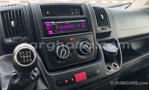 Ra Imported Peugeot 201 funfun Ọkọ̀ in Import - Dubai ni Ashanti Ra Imported Peugeot 201 funfun Ọkọ̀ in Import - Dubai ni Ashanti