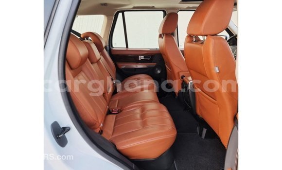 Sayi Imported Land Rover Range Rover White Mota in Import - Dubai a Ashanti Sayi Imported Land Rover Range Rover White Mota in Import - Dubai a Ashanti