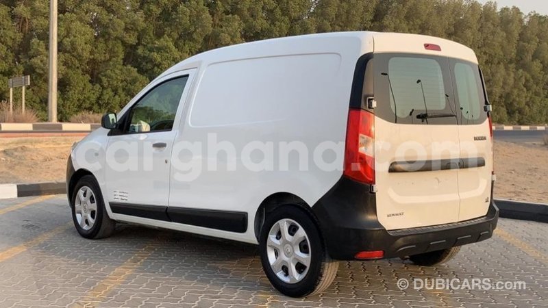 Big with watermark renault 4 ashanti import dubai 32460