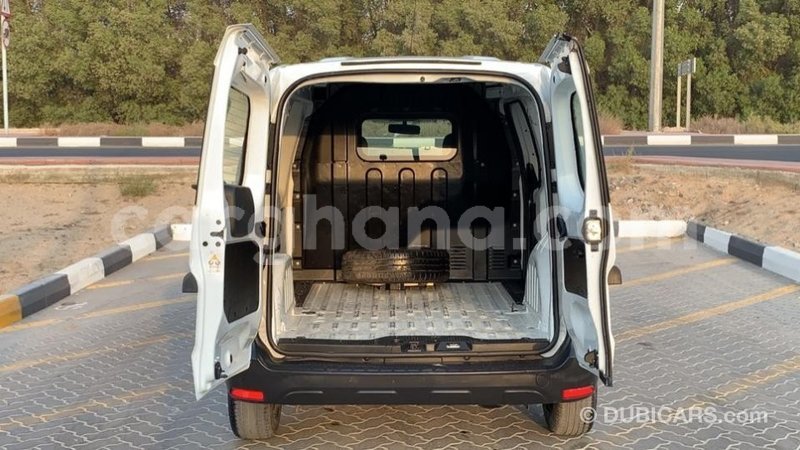 Big with watermark renault 4 ashanti import dubai 32460