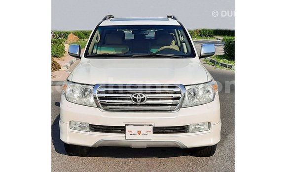 Ra Imported Toyota Land Cruiser funfun Ọkọ̀ in Import - Dubai ni Ashanti Ra Imported Toyota Land Cruiser funfun Ọkọ̀ in Import - Dubai ni Ashanti