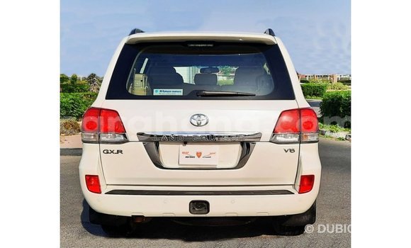 Ra Imported Toyota Land Cruiser funfun Ọkọ̀ in Import - Dubai ni Ashanti Ra Imported Toyota Land Cruiser funfun Ọkọ̀ in Import - Dubai ni Ashanti