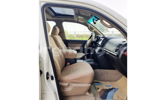 Ra Imported Toyota Land Cruiser funfun Ọkọ̀ in Import - Dubai ni Ashanti Ra Imported Toyota Land Cruiser funfun Ọkọ̀ in Import - Dubai ni Ashanti