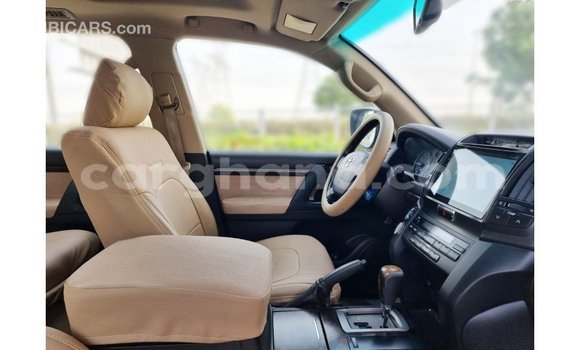Ra Imported Toyota Land Cruiser funfun Ọkọ̀ in Import - Dubai ni Ashanti Ra Imported Toyota Land Cruiser funfun Ọkọ̀ in Import - Dubai ni Ashanti