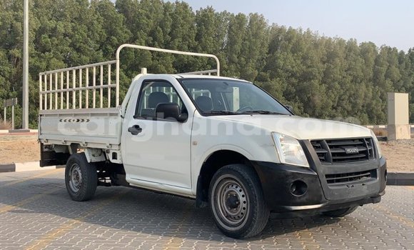 Sayi Imported Isuzu Rodeo White Mota in Import - Dubai a Ashanti Sayi Imported Isuzu Rodeo White Mota in Import - Dubai a Ashanti