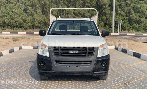 Sayi Imported Isuzu Rodeo White Mota in Import - Dubai a Ashanti Sayi Imported Isuzu Rodeo White Mota in Import - Dubai a Ashanti