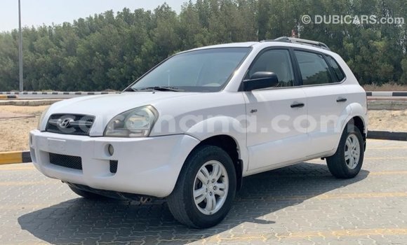 Ra Imported Hyundai Tucson funfun Ọkọ̀ in Import - Dubai ni Ashanti Ra Imported Hyundai Tucson funfun Ọkọ̀ in Import - Dubai ni Ashanti