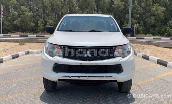 Sayi Imported Mitsubishi L200 White Mota in Import - Dubai a Ashanti Sayi Imported Mitsubishi L200 White Mota in Import - Dubai a Ashanti