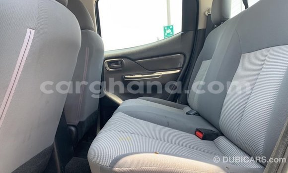 Sayi Imported Mitsubishi L200 White Mota in Import - Dubai a Ashanti Sayi Imported Mitsubishi L200 White Mota in Import - Dubai a Ashanti
