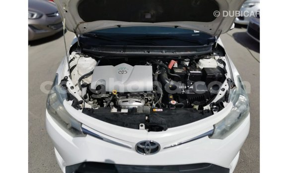 Ra Imported Toyota Yaris funfun Ọkọ̀ in Import - Dubai ni Ashanti Ra Imported Toyota Yaris funfun Ọkọ̀ in Import - Dubai ni Ashanti