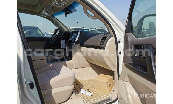 Buy Import Toyota Land Cruiser White Car in Import - Dubai in Ashanti Buy Import Toyota Land Cruiser White Car in Import - Dubai in Ashanti