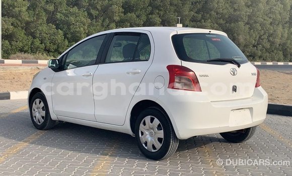 Ra Imported Toyota Yaris funfun Ọkọ̀ in Import - Dubai ni Ashanti Ra Imported Toyota Yaris funfun Ọkọ̀ in Import - Dubai ni Ashanti