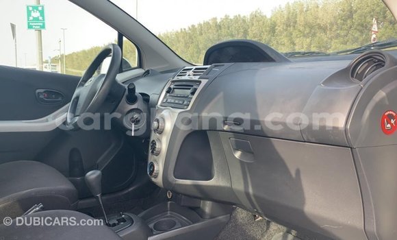 Ra Imported Toyota Yaris funfun Ọkọ̀ in Import - Dubai ni Ashanti Ra Imported Toyota Yaris funfun Ọkọ̀ in Import - Dubai ni Ashanti
