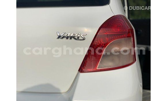 Ra Imported Toyota Yaris funfun Ọkọ̀ in Import - Dubai ni Ashanti Ra Imported Toyota Yaris funfun Ọkọ̀ in Import - Dubai ni Ashanti