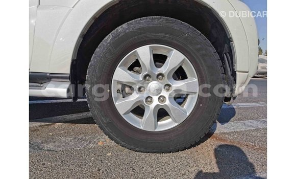 Ra Imported Mitsubishi Pajero funfun Ọkọ̀ in Import - Dubai ni Ashanti Ra Imported Mitsubishi Pajero funfun Ọkọ̀ in Import - Dubai ni Ashanti