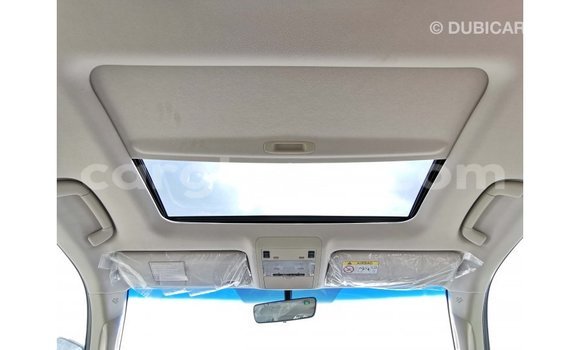 Sayi Imported Toyota Land Cruiser White Mota in Import - Dubai a Ashanti Sayi Imported Toyota Land Cruiser White Mota in Import - Dubai a Ashanti