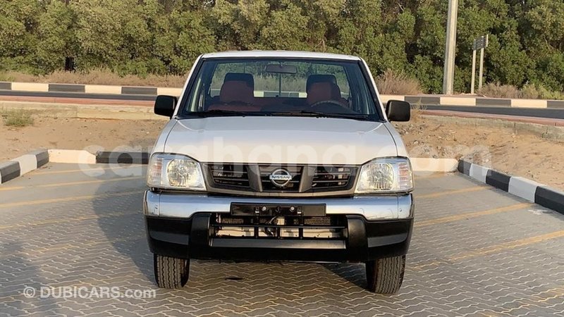 Big with watermark nissan pickup ashanti import dubai 32686