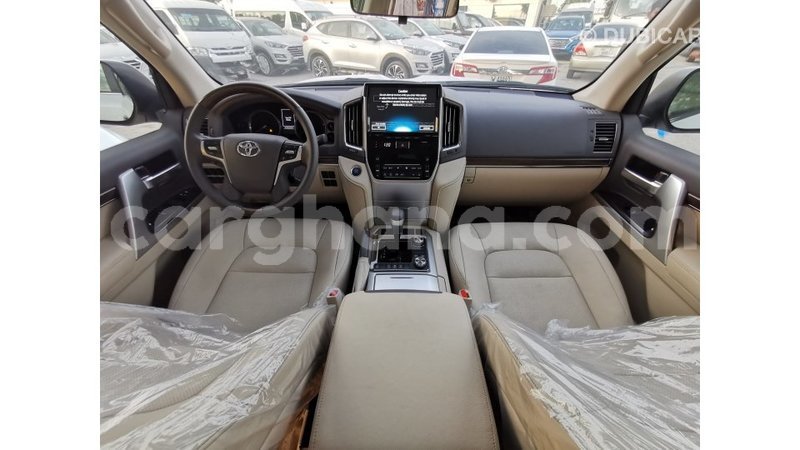 Big with watermark toyota land cruiser ashanti import dubai 32700