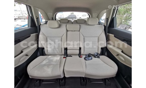 Buy Import Kia Sorento White Car in Import - Dubai in Ashanti Buy Import Kia Sorento White Car in Import - Dubai in Ashanti
