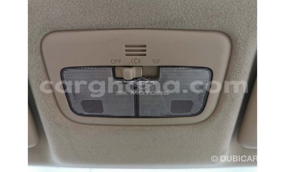 Sayi Imported Toyota Yaris White Mota in Import - Dubai a Ashanti Sayi Imported Toyota Yaris White Mota in Import - Dubai a Ashanti