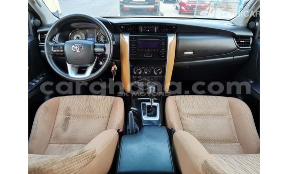 Ra Imported Toyota Fortuner funfun Ọkọ̀ in Import - Dubai ni Ashanti Ra Imported Toyota Fortuner funfun Ọkọ̀ in Import - Dubai ni Ashanti