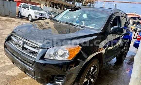 Sayi Na hannu Toyota RAV4 Black Mota in Tema a Greater Accra