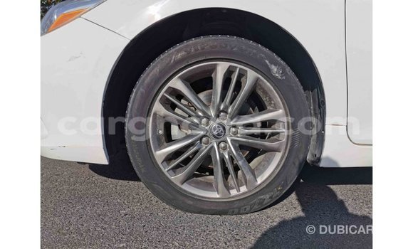 Buy Import Toyota Camry White Car in Import - Dubai in Ashanti Buy Import Toyota Camry White Car in Import - Dubai in Ashanti