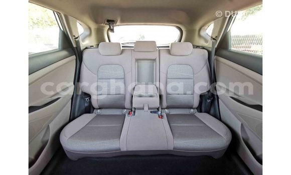 Sayi Imported Hyundai Tucson White Mota in Import - Dubai a Ashanti Sayi Imported Hyundai Tucson White Mota in Import - Dubai a Ashanti