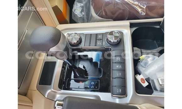 Buy Import Toyota Land Cruiser White Car in Import - Dubai in Ashanti Buy Import Toyota Land Cruiser White Car in Import - Dubai in Ashanti