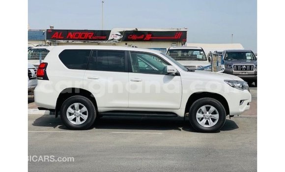 Buy Import Toyota Prado White Car in Import - Dubai in Ashanti Buy Import Toyota Prado White Car in Import - Dubai in Ashanti