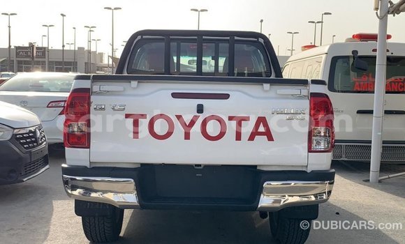 Ra Imported Toyota Hilux funfun Ọkọ̀ in Import - Dubai ni Ashanti Ra Imported Toyota Hilux funfun Ọkọ̀ in Import - Dubai ni Ashanti