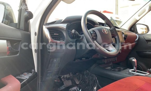 Ra Imported Toyota Hilux funfun Ọkọ̀ in Import - Dubai ni Ashanti Ra Imported Toyota Hilux funfun Ọkọ̀ in Import - Dubai ni Ashanti