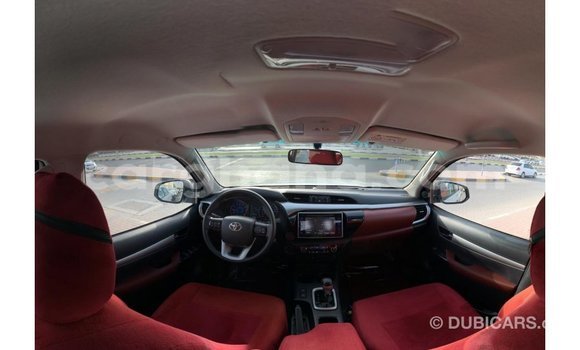 Ra Imported Toyota Hilux funfun Ọkọ̀ in Import - Dubai ni Ashanti Ra Imported Toyota Hilux funfun Ọkọ̀ in Import - Dubai ni Ashanti